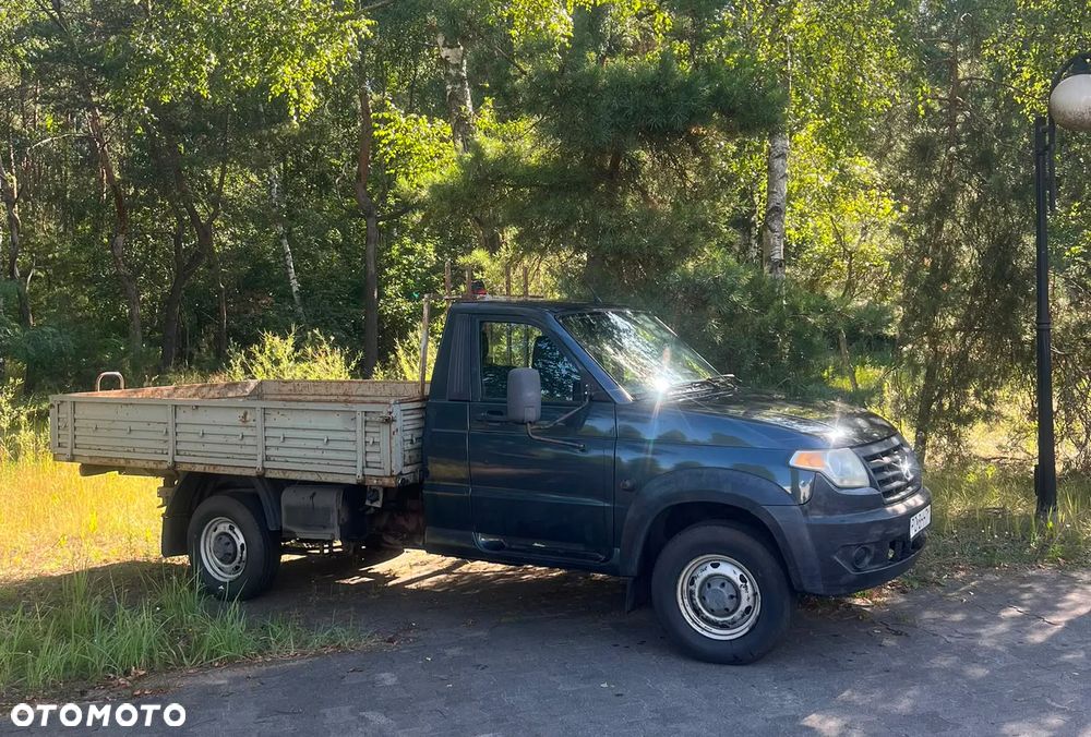 Uaz Profi - 1