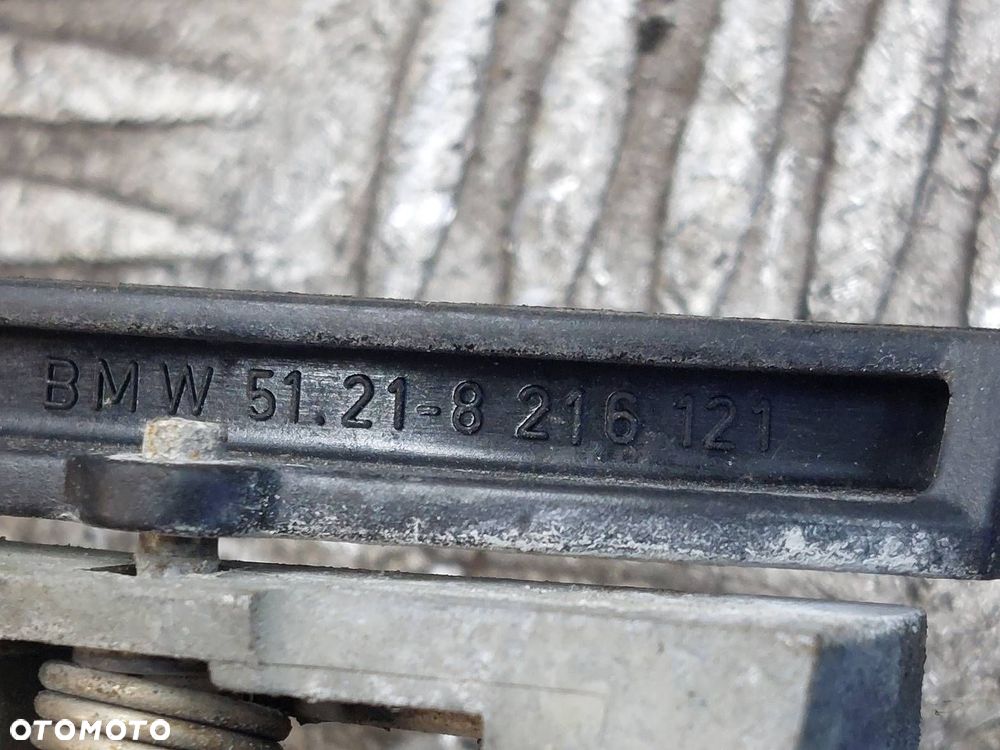 ZAMEK DRZWI LEWY PRZÓD + KLAMKA ZEWNĘTRZNA + WKŁADKA BMW E46 - 4