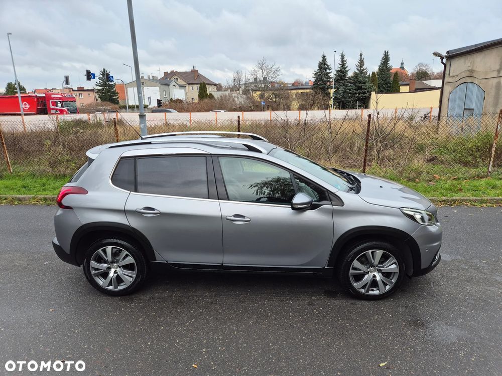 Peugeot 2008 1.6 BlueHDi Allure S&S - 6