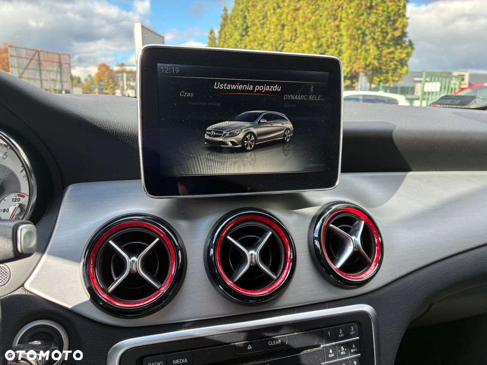 Mercedes-Benz CLA 250 4Matic 7G-DCT Sport - 19
