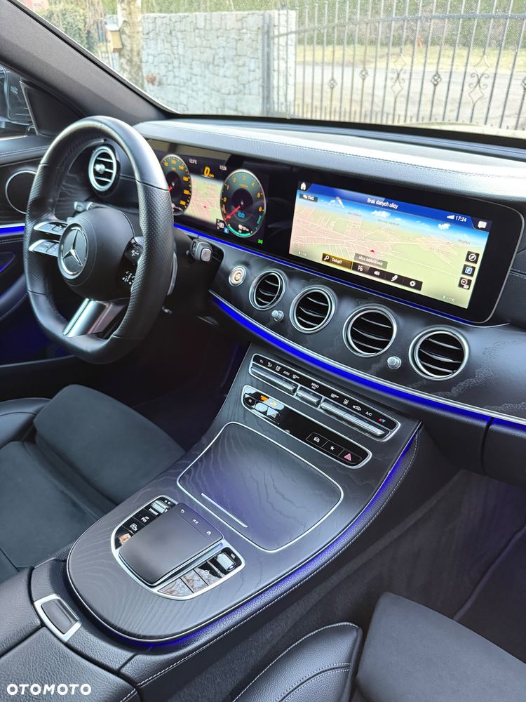 Mercedes-Benz Klasa E 300 de 9G-TRONIC AMG Line - 38