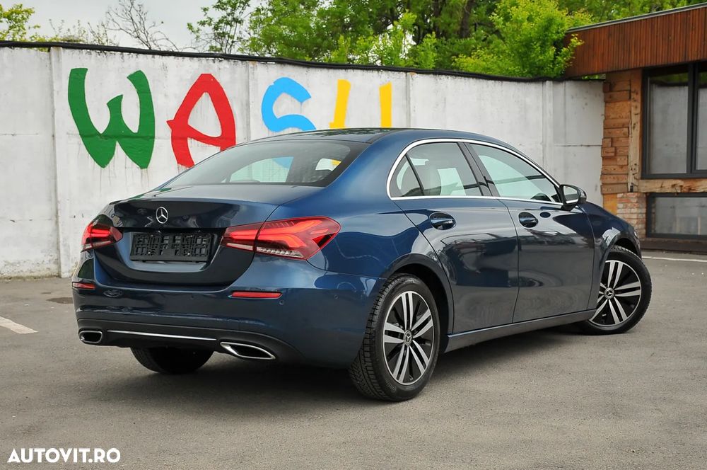 Mercedes-Benz A 180 d 7G-DCT Edition 19 - 22