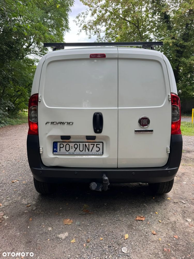 Fiat Fiorino Kombi Adventure - 5