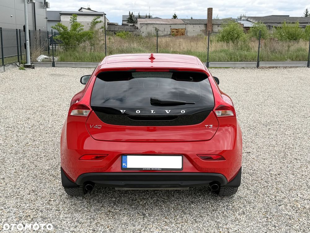 Volvo V40 T3 Drive-E Momentum - 11