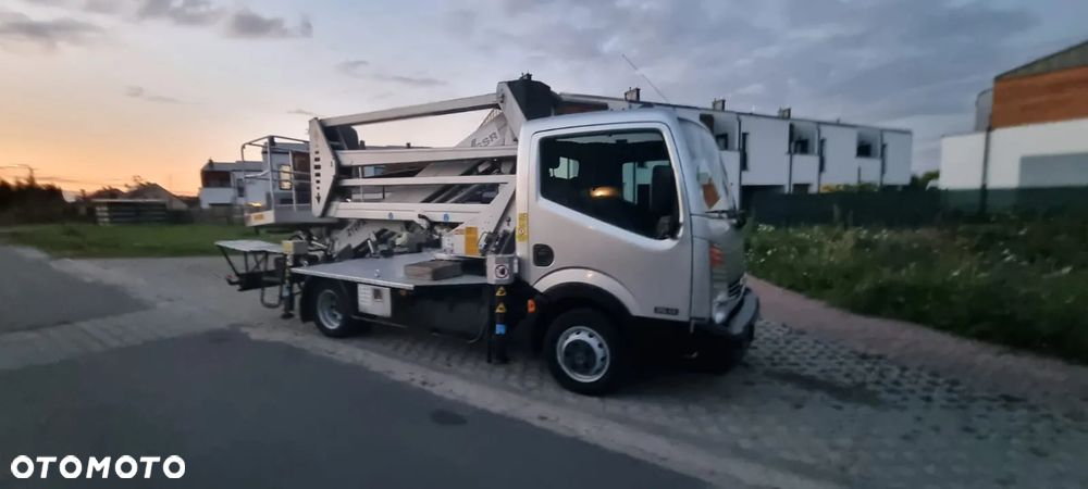 Nissan CABSTAR - 6