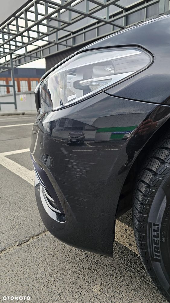 BMW Seria 5 518d Sport Line - 11