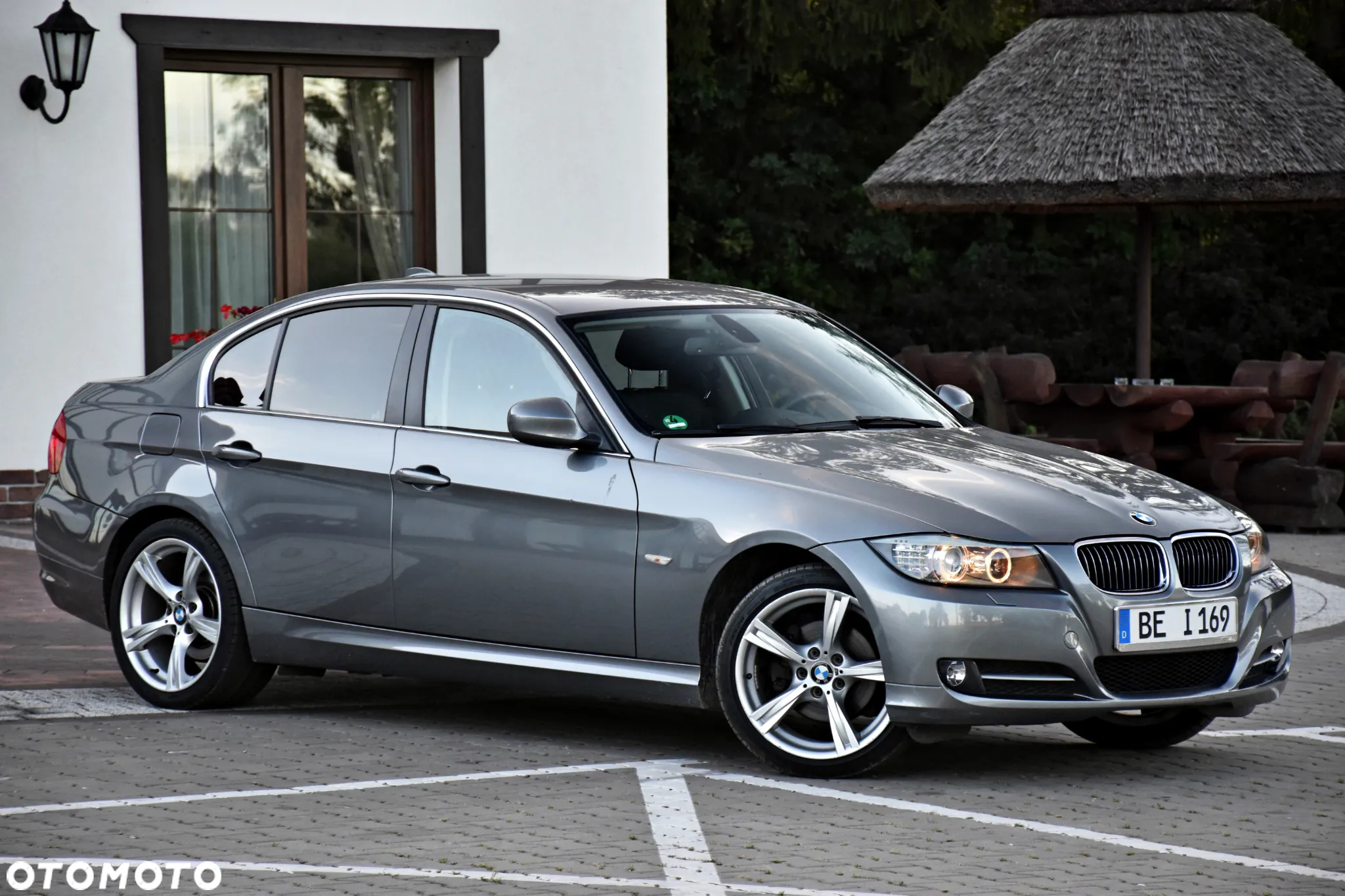 BMW Seria 3 320i - 5