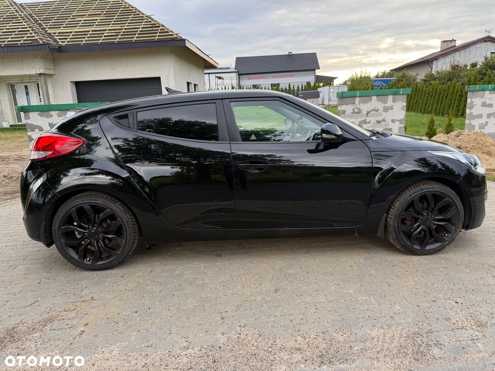 Hyundai Veloster 1.6 GDI Style - 10
