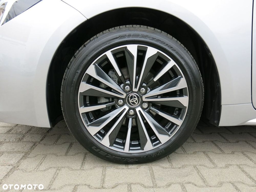 Toyota Corolla 1.8 Hybrid Style - 17