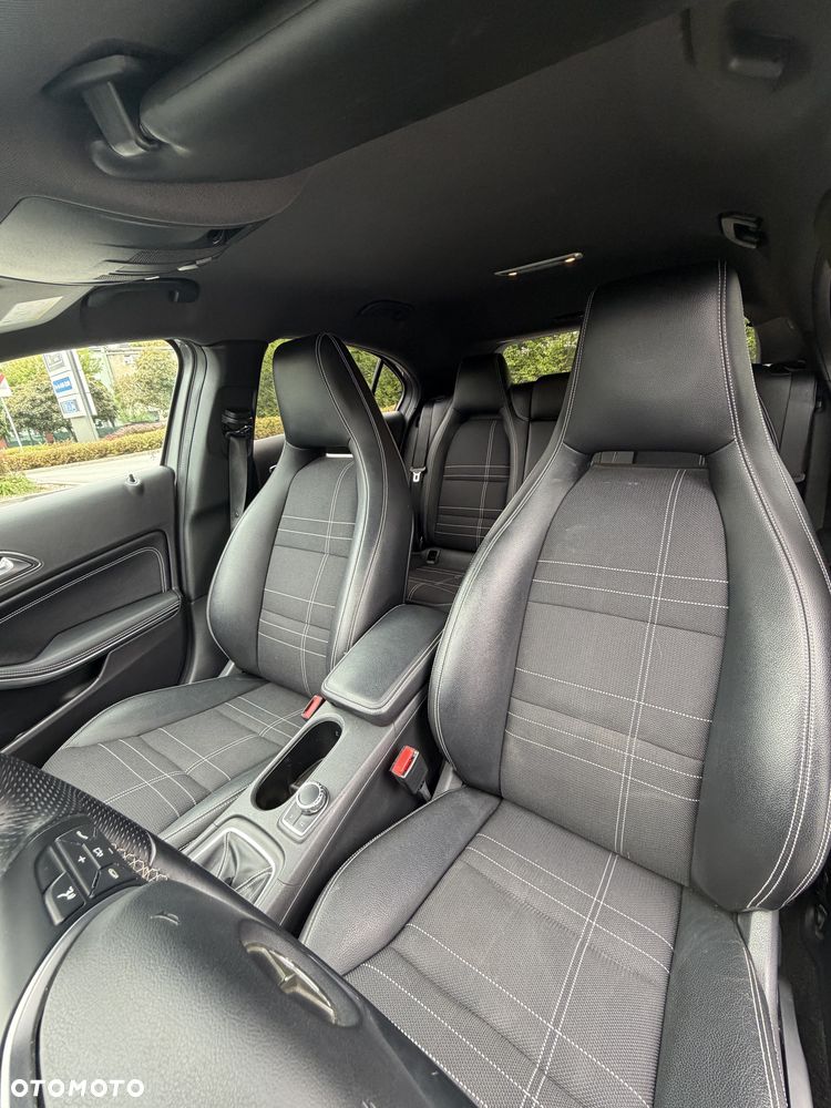 Mercedes-Benz Klasa A 180 BlueEfficiency Edition - 15