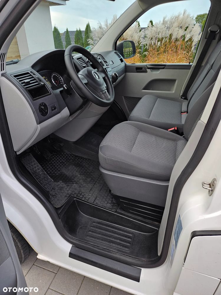 Volkswagen Transporter Caravelle Edition - 9