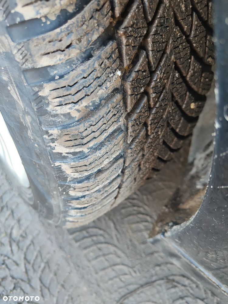 Mercedes-Benz Klasa E 320 T Avantgarde - 39