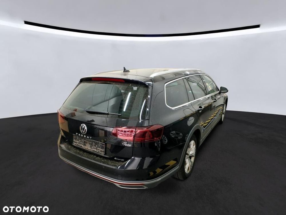 Volkswagen Passat - 5