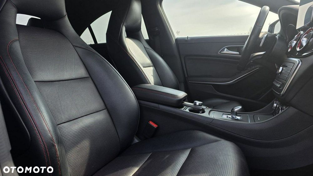 Mercedes-Benz CLA - 22