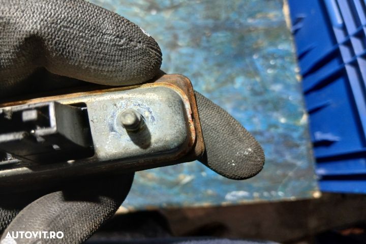 Buton deschidere portbagaj 5J0827299 5J0827299 Skoda Superb 1 [2001 - - 3