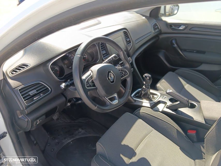 Renault Mégane Sport Tourer BLUE dCi 115 BUSINESS EDITION - 6