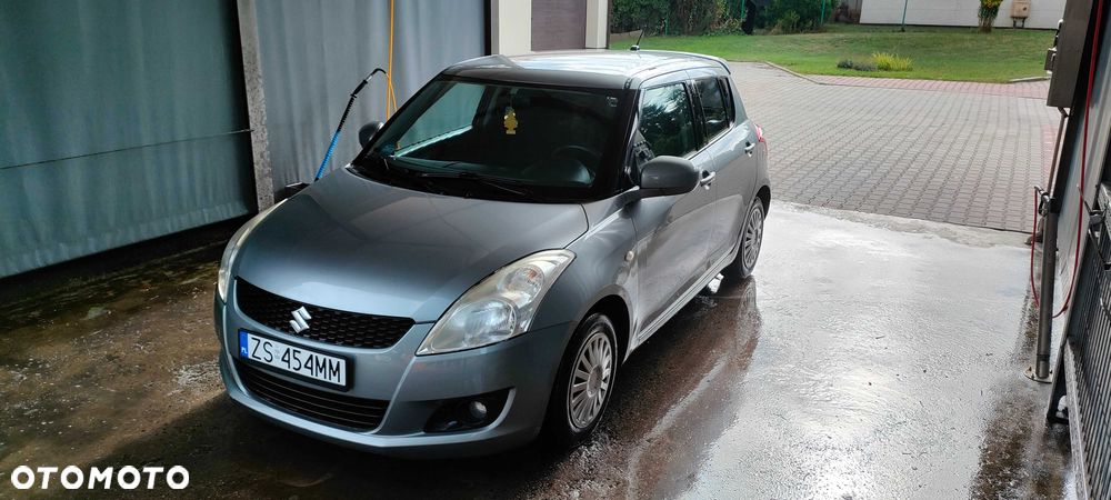 Suzuki Swift - 2