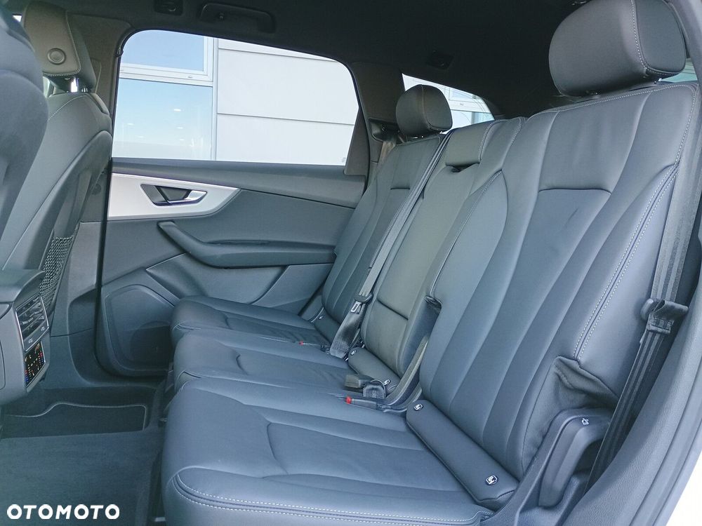 Audi Q7 - 13