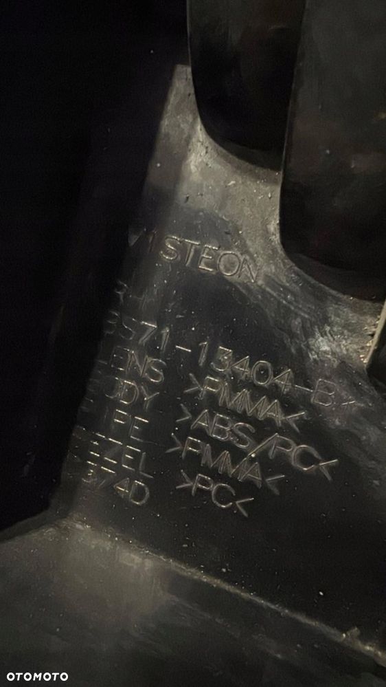 Prawa tylna lampa w błotnik Ford mondeo mk4 lift kombi - 3