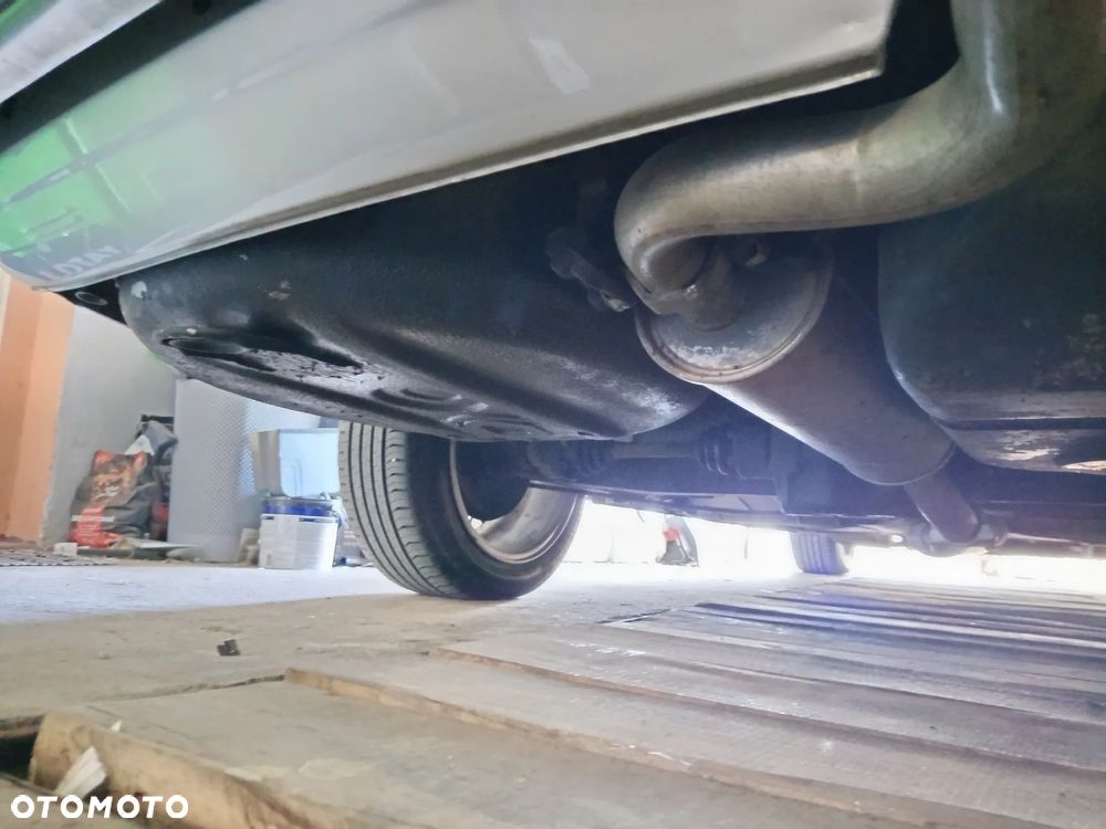 BMW Seria 5 - 27