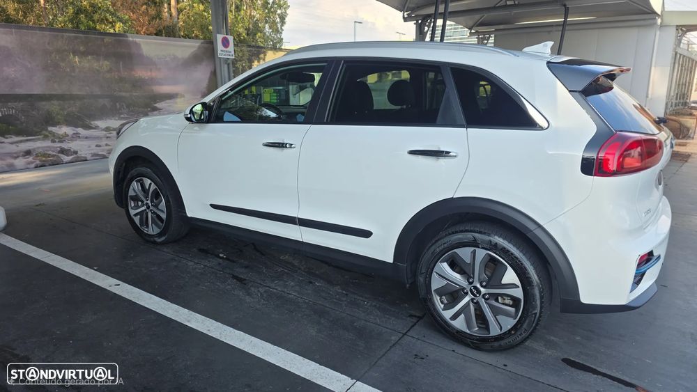 Kia e-Niro 64kWh - 4