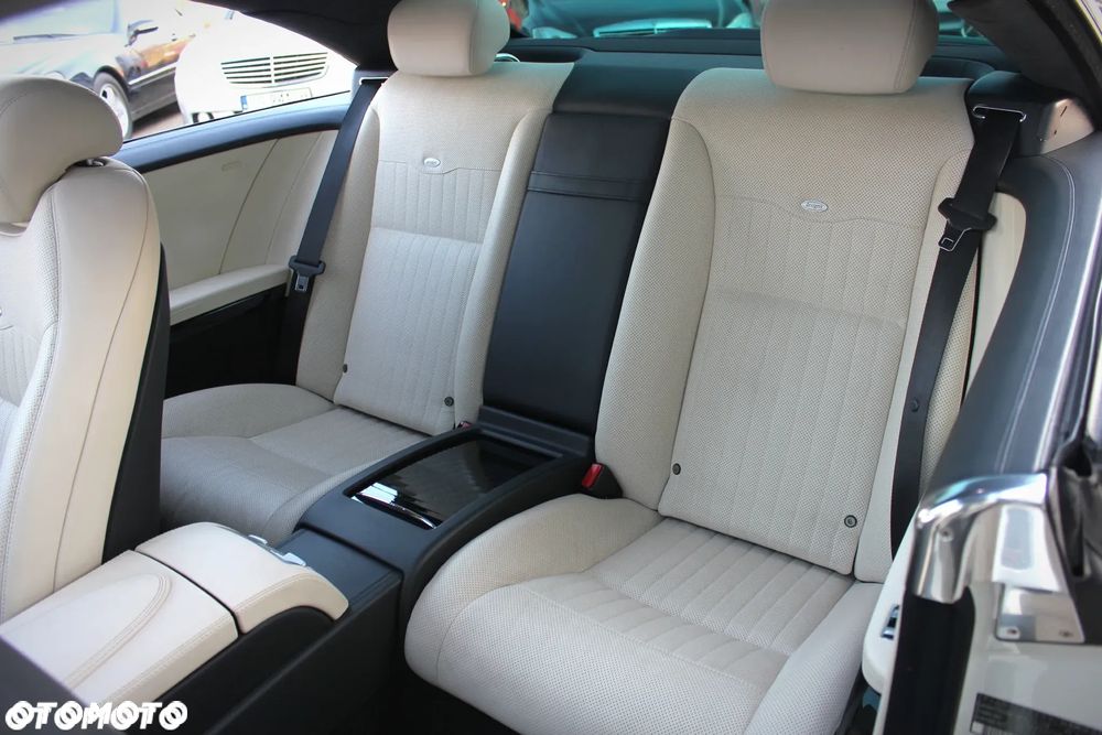 Mercedes-Benz CL 500 7G-TRONIC - 28