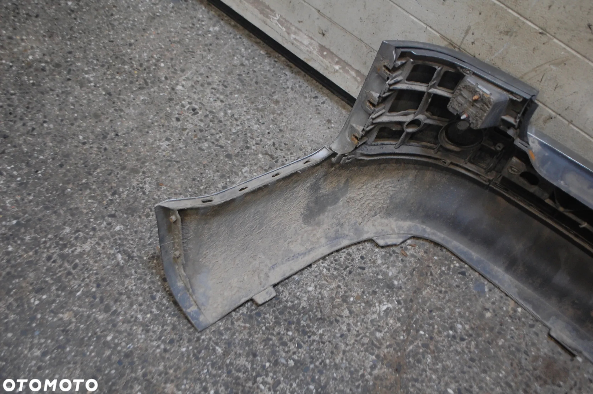 ZDERZAK TYŁ TYLNY AUDI A4 B6 KOMBI LY9B/ LZ5L/ LY7Q/ LY7W/ LY1X - 36