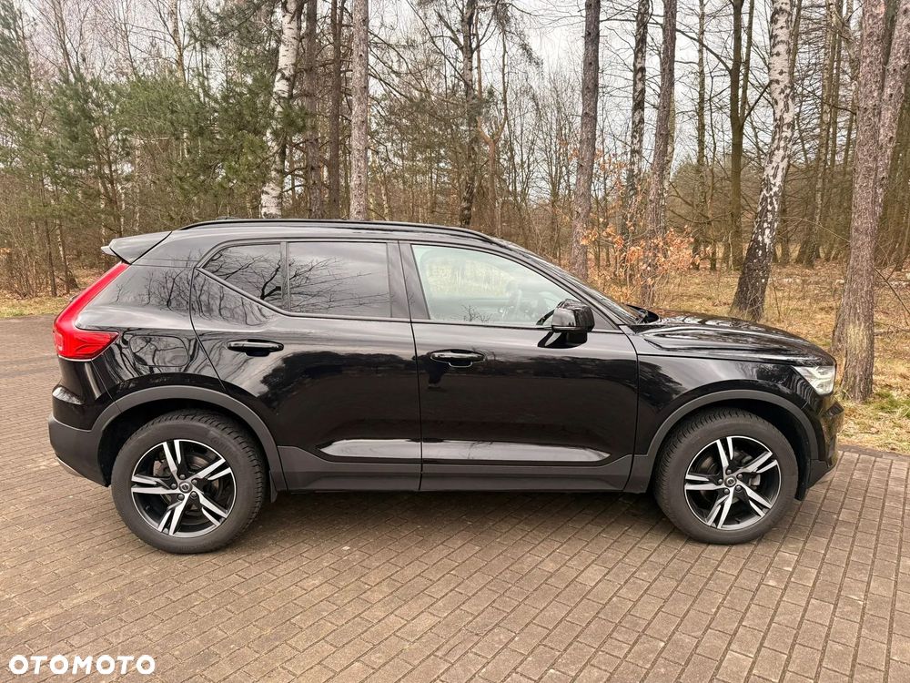 Volvo XC 40 T3 R-Design - 9