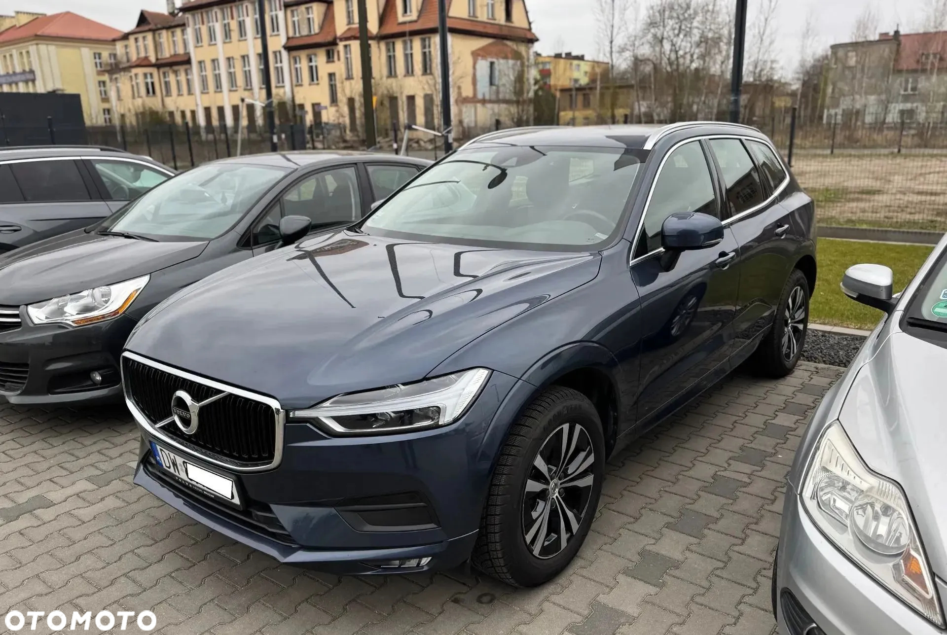Volvo XC 60 D4 Momentum Pro - 10