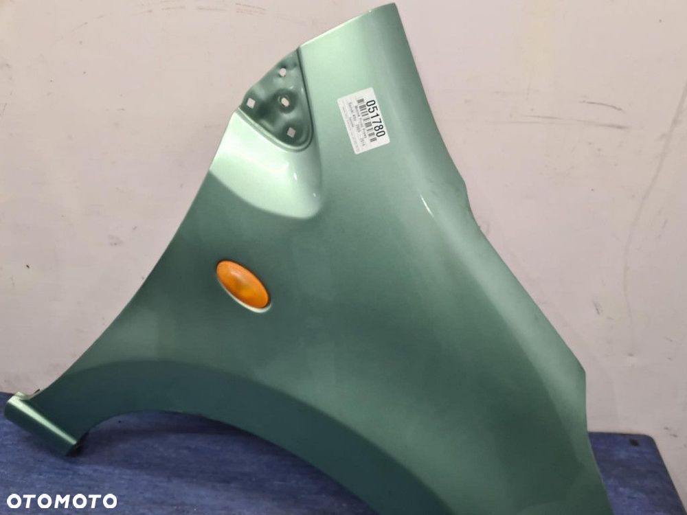 SUZUKI ALTO VII BŁOTNIK PRZÓD PRAWY  ZKZ - 3