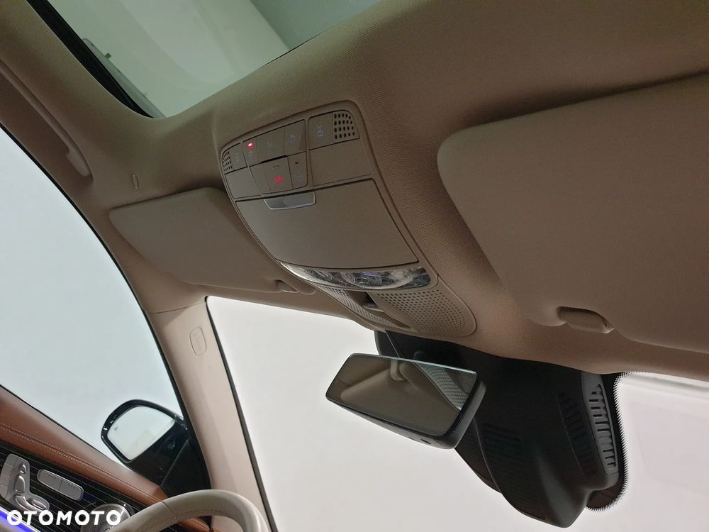 Mercedes-Benz Klasa E 300 de 4Matic 9G-TRONIC AMG Line - 34