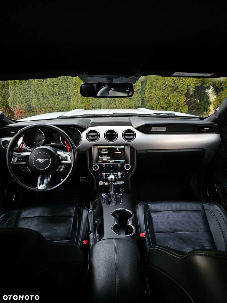 Ford Mustang 5.0 V8 GT - 11