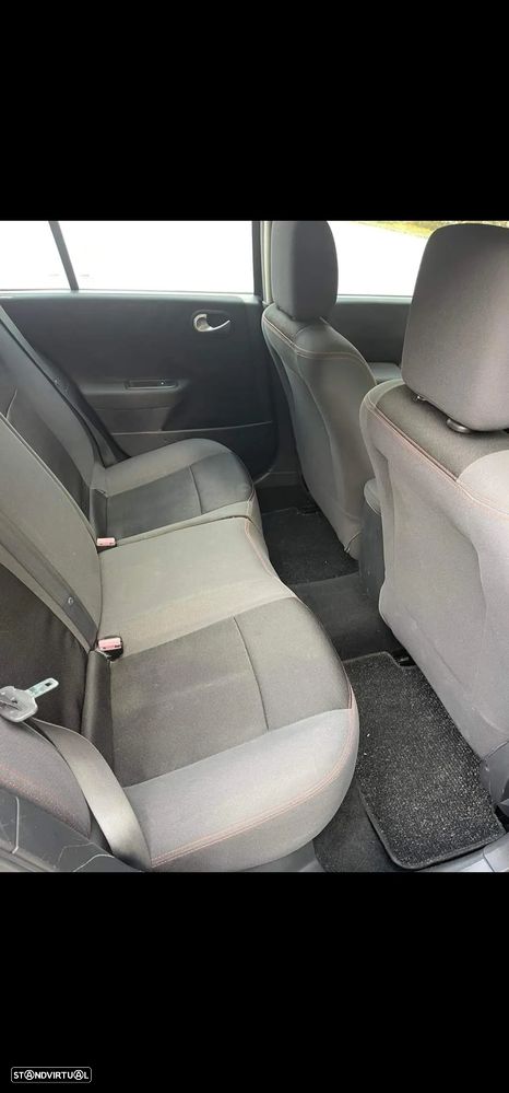 Renault Mégane 1.5 dCi Extreme - 6