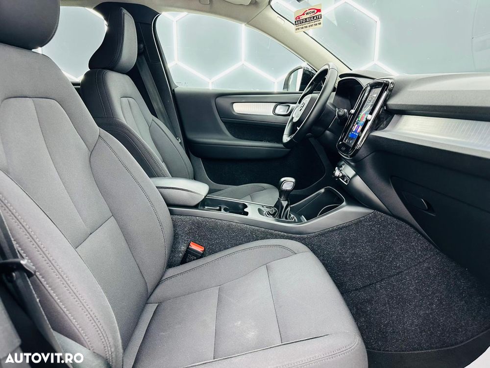 Volvo XC 40 T2 Momentum Core - 19