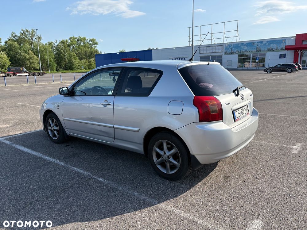 Toyota Corolla 1.6 VVT-i Sol - 5