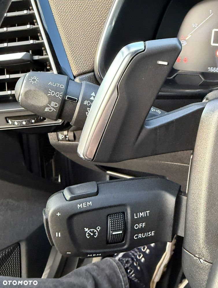 DS Automobiles DS 7 Crossback 1.6 PureTech Grand Chic - 37