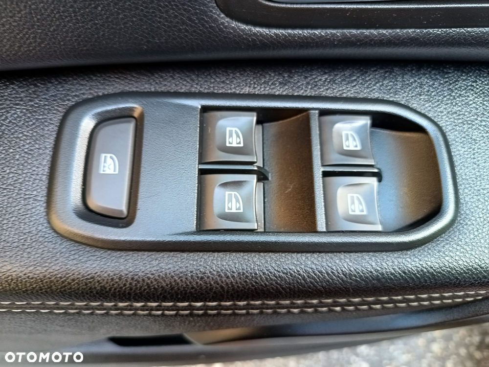 Dacia Duster 1.3 TCe FAP Prestige - 21