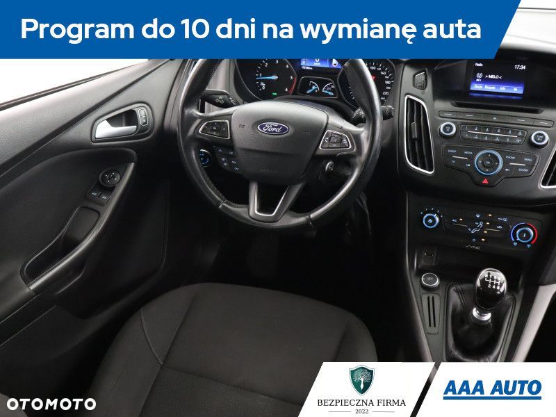 Ford Focus SW - 9