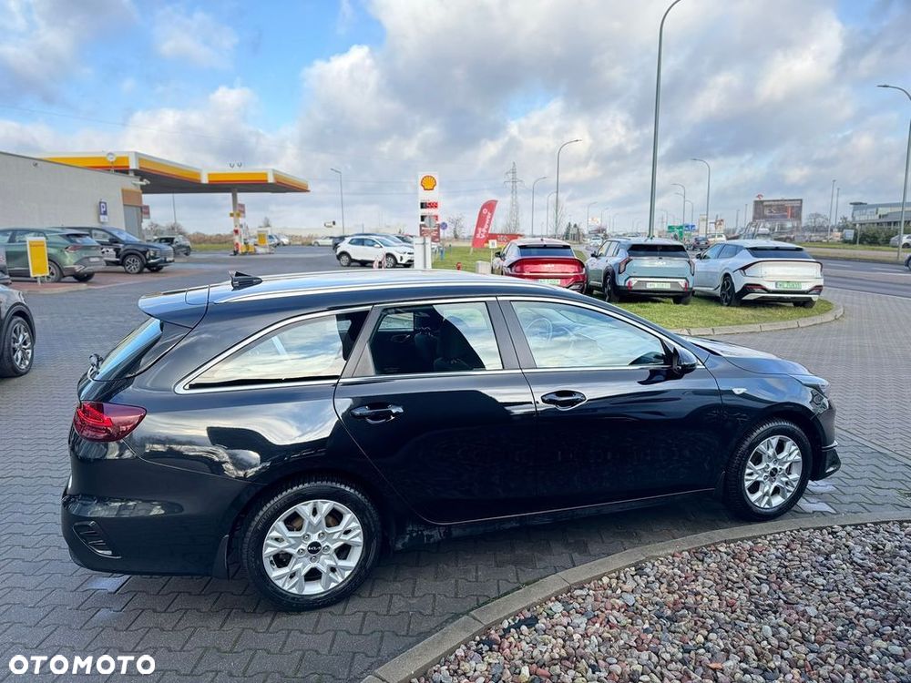 Kia Ceed 1.5 T-GDI M - 6