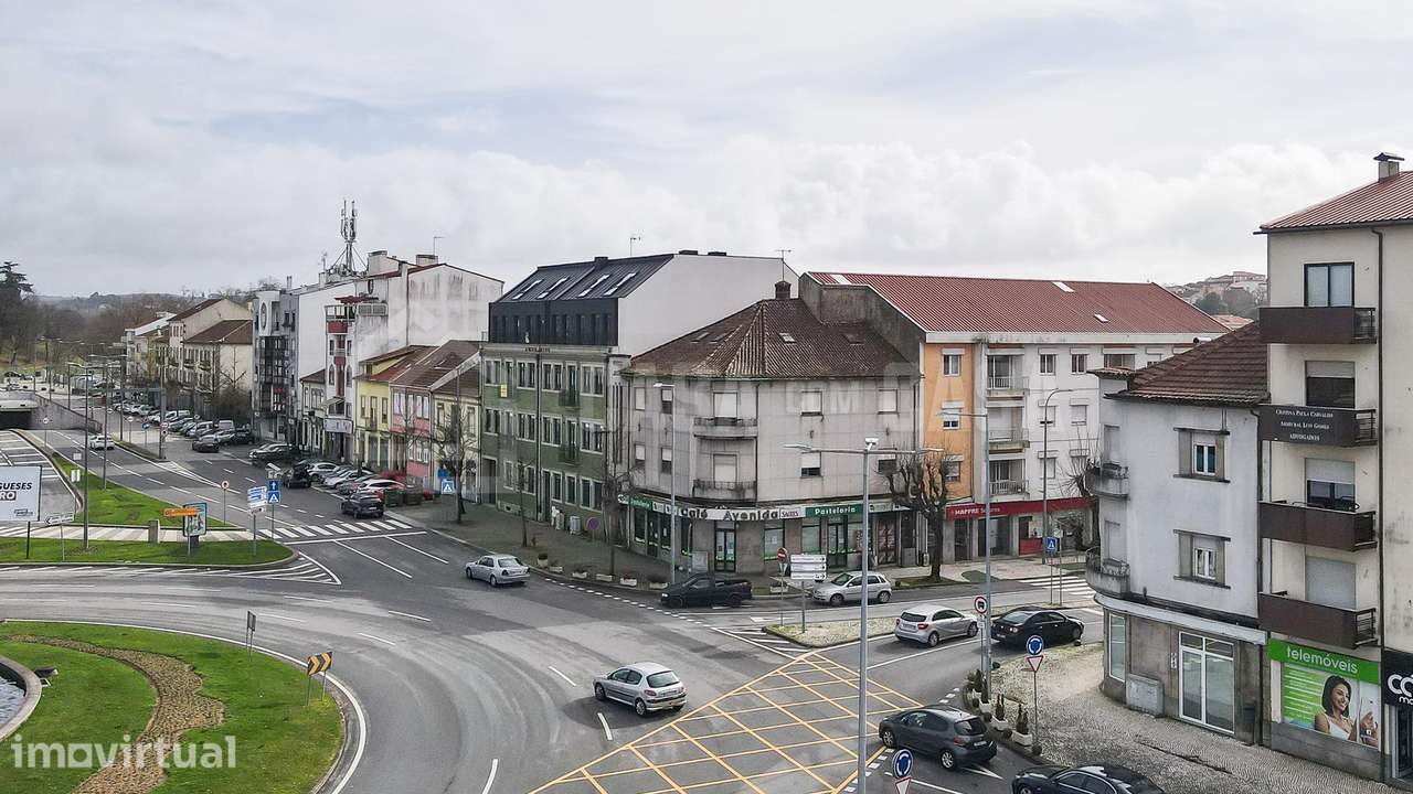 Prédio do Café Avenida Viseu - Grande imagem: 5/11