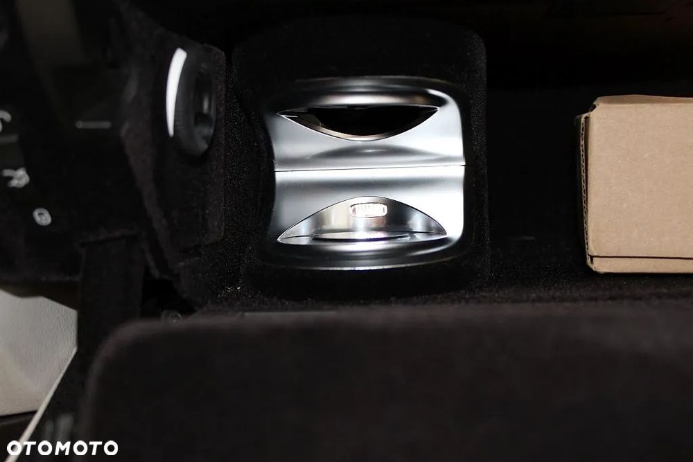 Mercedes-Benz Klasa S 500 - 33