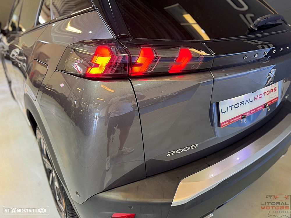 Peugeot 2008 1.2 PureTech GT EAT8 - 9