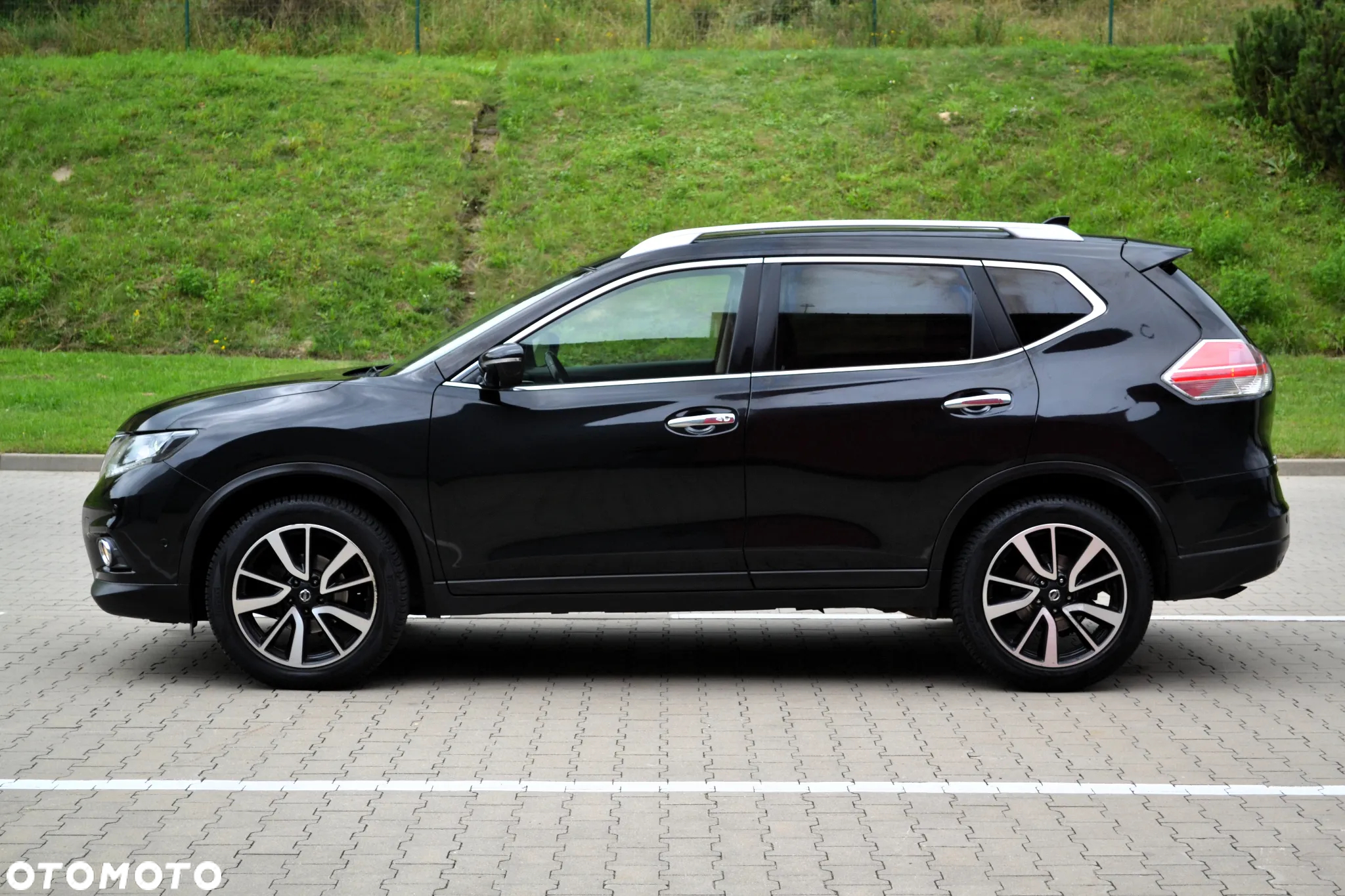 Nissan X-Trail 1.6 DIG-T Tekna 2WD - 24