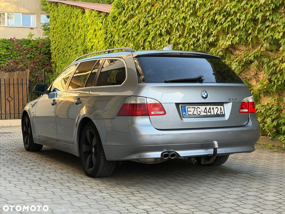 BMW Seria 5 525d - 6