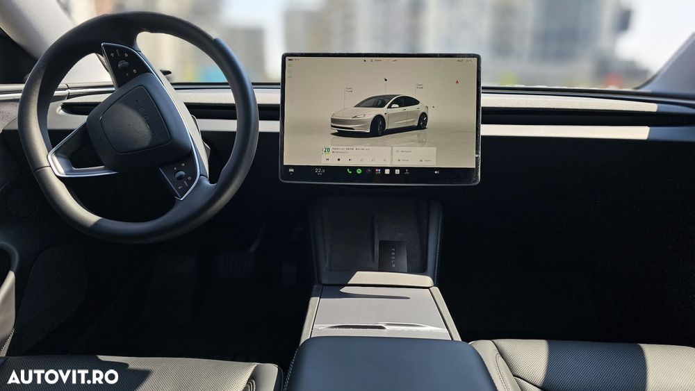 Tesla Model 3 - 12