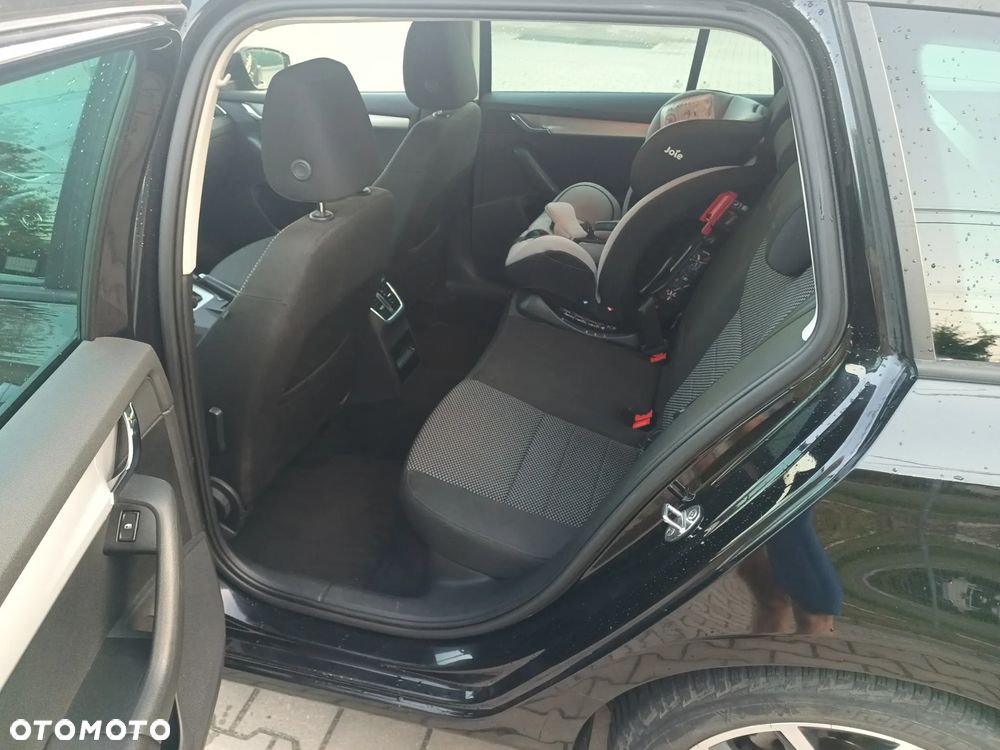 Skoda Octavia 2.0 TDI Ambition DSG - 7