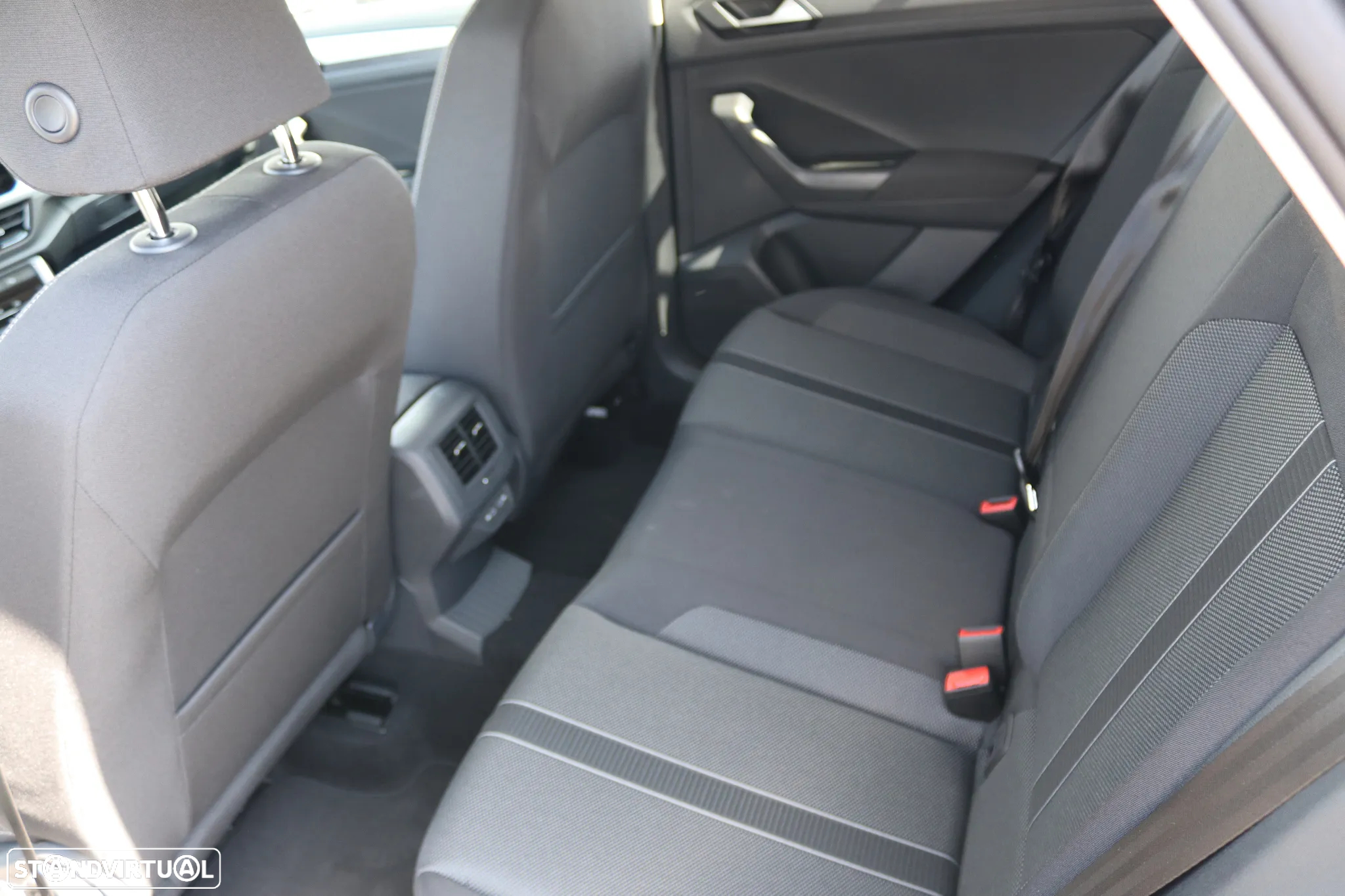 VW T-Roc 1.0 TSI Urban - 20