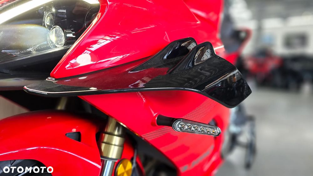 QJMOTOR SRK 800RR - 12