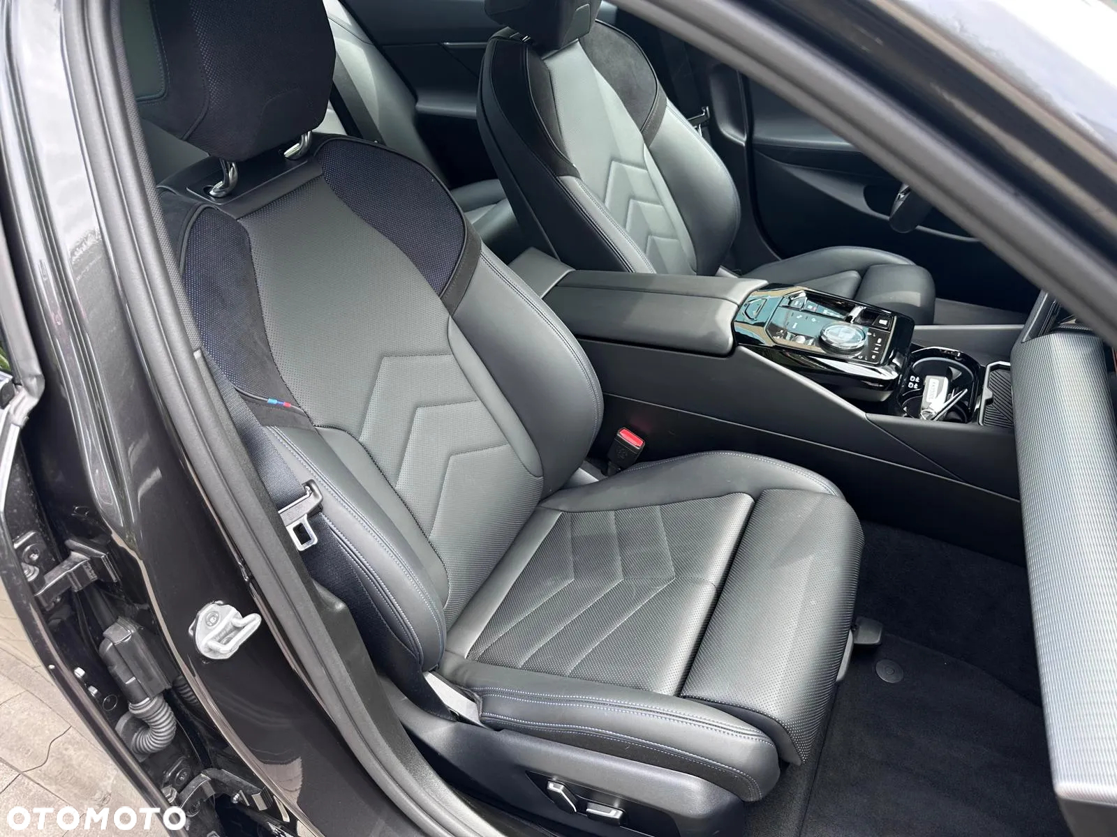 BMW Seria 5 - 12