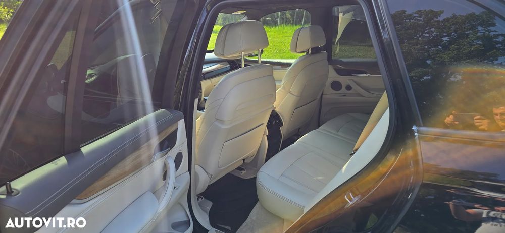 BMW X5 xDrive40d - 11